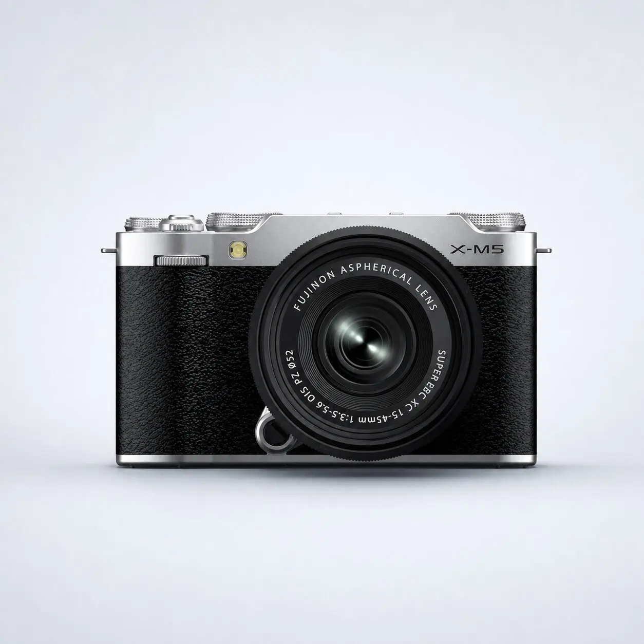 FUJIFILM X-M5シルバーとXC15-45mmレンズの正面外観