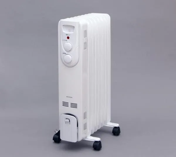アイリスオーヤマ オイルヒーター IOH-1208KS-W ホワイトの本体